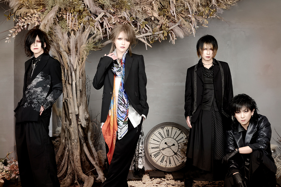 PROFILE | THE MICRO HEAD 4N'S OFFICIAL WEBSITE